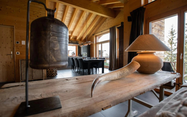 Anna Isabelle Penthouse