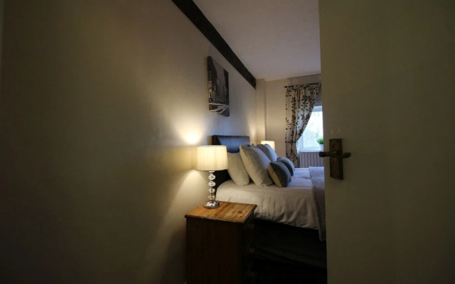 Roomtel Riverside Suites
