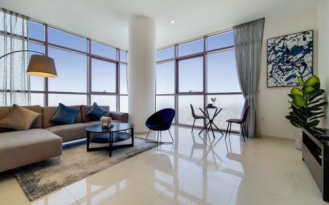 GreenFuture - Stylish Apartment With Panoramic City Views
