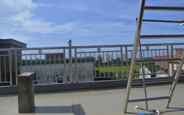 Taishan Yu Le Lou Hotel