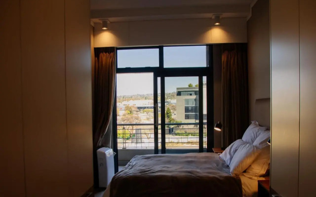 Minimalistic 1 Bed in Menlyn Maine