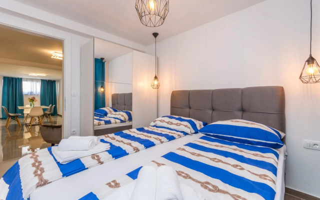 Apartment Jakov with pool