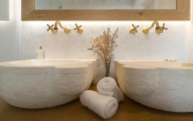S'Hotelet d'es Born - Suites & SPA