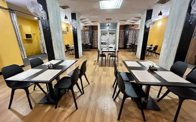 New Hotel Suhail