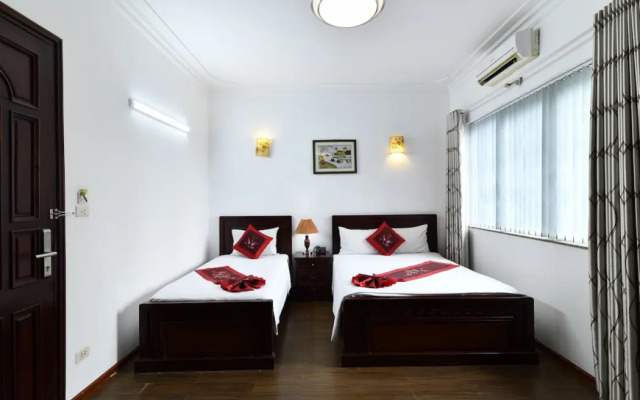 Phoenix Legend Hotel