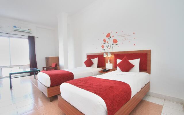 OYO 10632 Hotel Brigade Royal