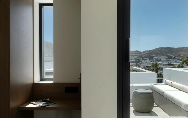 CUBIC Mykonos Seafront Design Suites