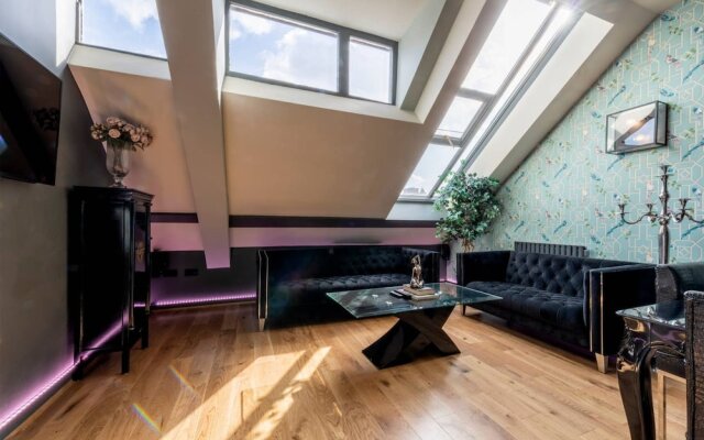 Beautiful Penthouse Apartment In Northern Quarter