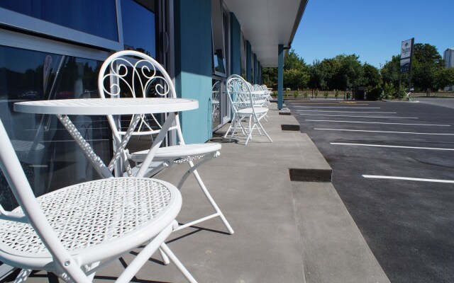 Taylors Motel