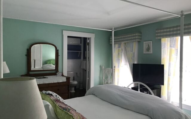 Monadnock Inn