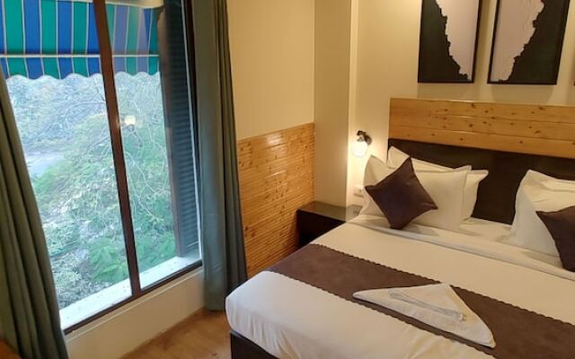 Saltstayz Select - Nehru Place & New Friends Colony