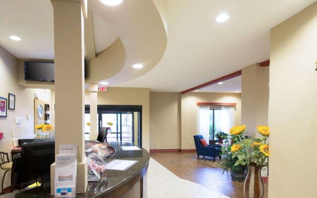 Comfort Suites Airport South