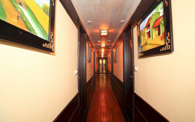 Halong Glory Legend Cruise