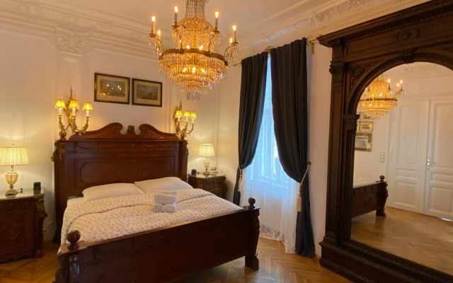 7th Heaven Vienna Center Apartments