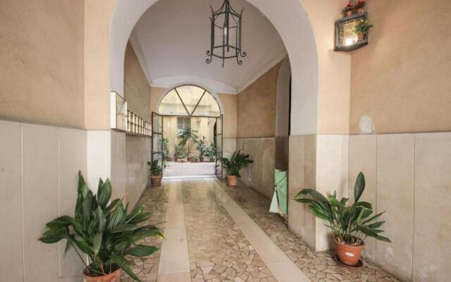 Home Vaticano 50 steps from Museum