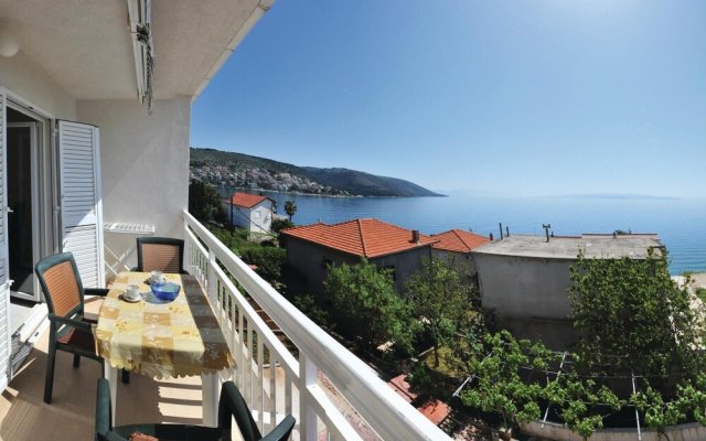 Nice Apartment in Okrug Gornji With 2 Bedrooms and Wifi