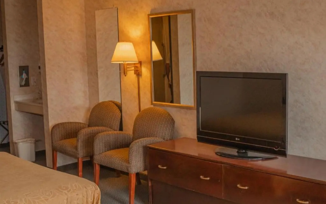 Colfax Inn by Marifah