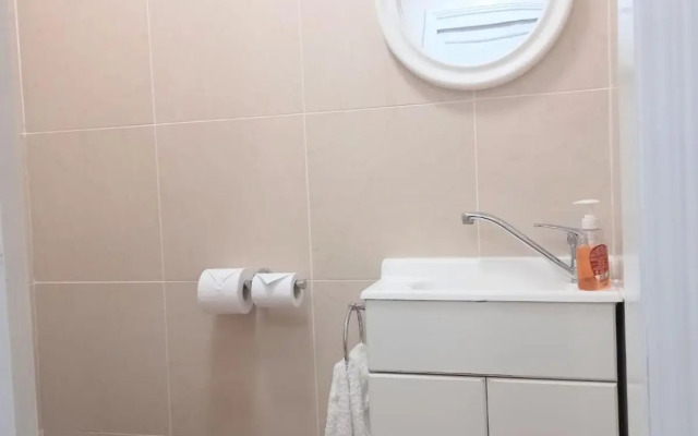 Ocean Aspect and Central to CBD - CoSheirm Apartments On Merri