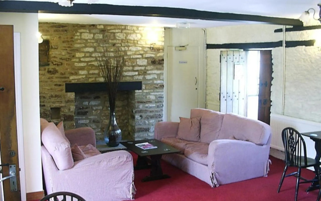 The Highwayman Hotel