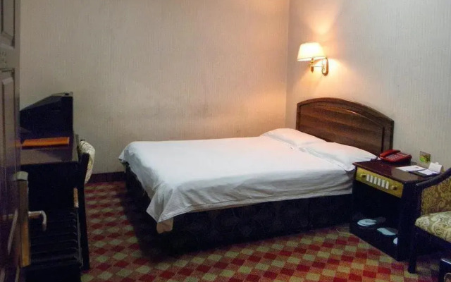 Yatai Hotel