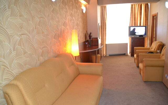 Hotel Helin Electroputere Mall