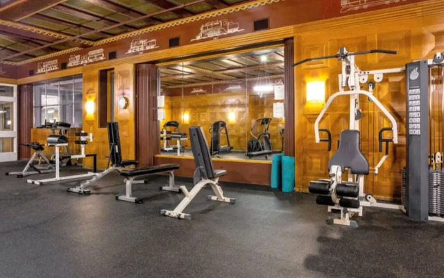 2BR 2BA In The Block by CozySuites