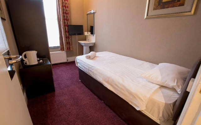 Rossmore Hotel