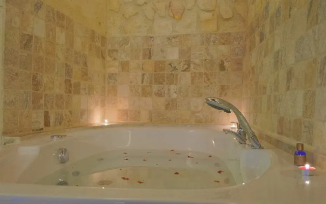 Arte Cave Hotel
