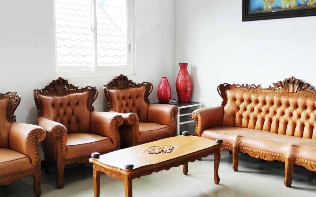 Pertiwi Homestay Near Museum Angkut Batu Mitra RedDoorz