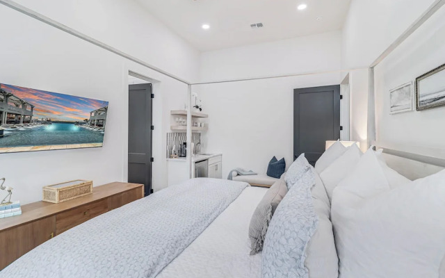 Sandy Cheeks 409 COA