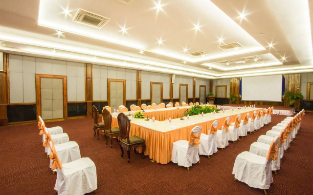 Royal Empire Premium