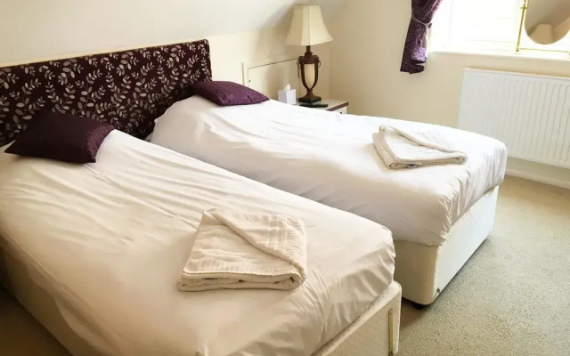 The Peacock Country Inn