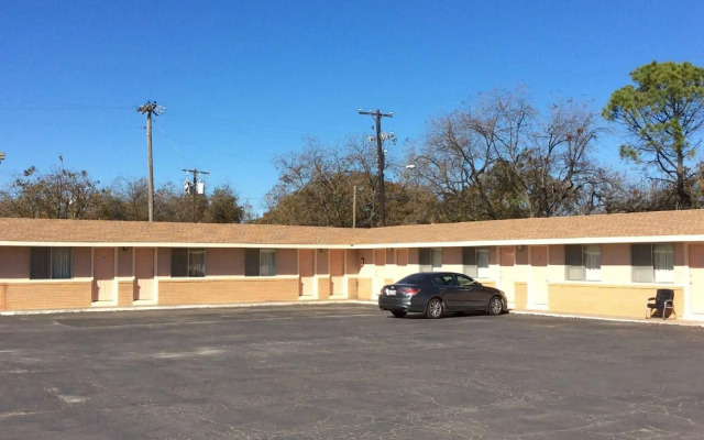 Regency Inn Comanche