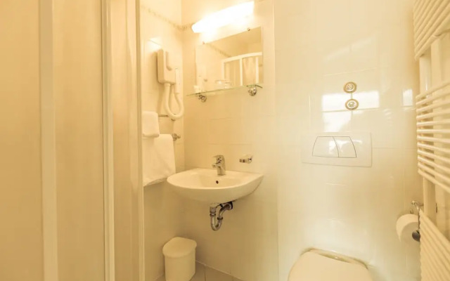 Guesthouse Kolinska - Adults only