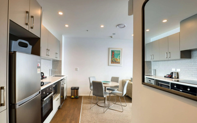 Ramada Suites By Wyndham Victoria Street West