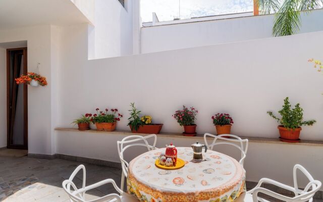 3277 Guest House Eleonora - Camera Matrimoniale by Barbarhouse