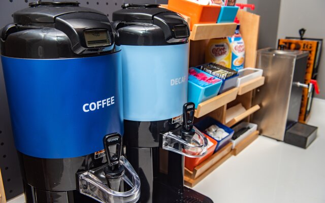 Country Inn & Suites by Radisson, South Haven, MI