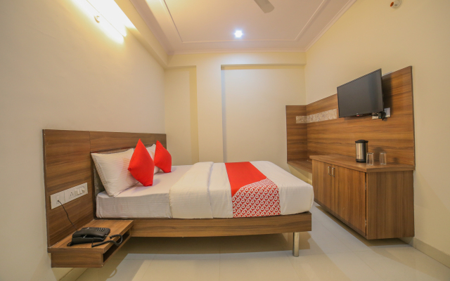 OYO 24565 Hotel Morgan