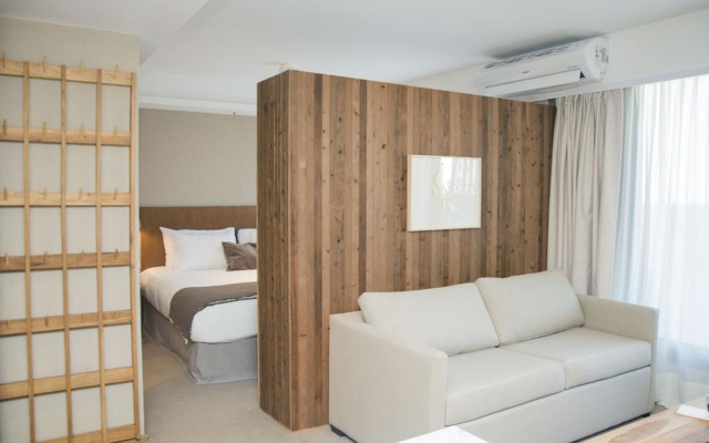 AQ Tailored Suites
