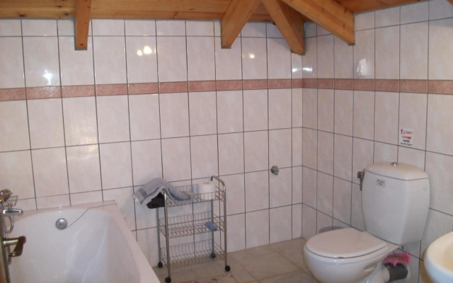 Kavos Psarou Studios and Apartments