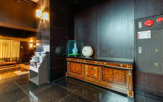 California Hotel Seocho