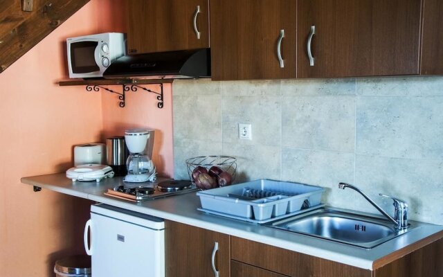 Theasis Guesthouse
