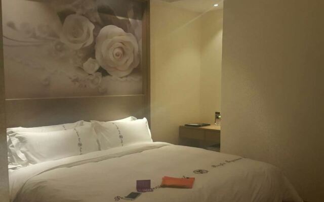 Pengke Hotel (Shenzhen North Railway Station)