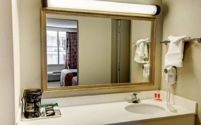 Econo Lodge Takoma Park