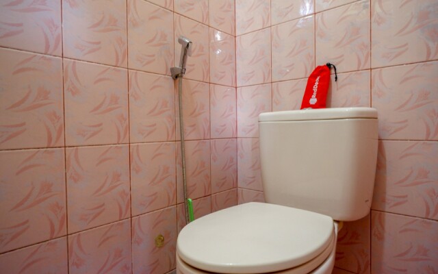 RedDoorz near Lakota Beach Tomia Wakatobi