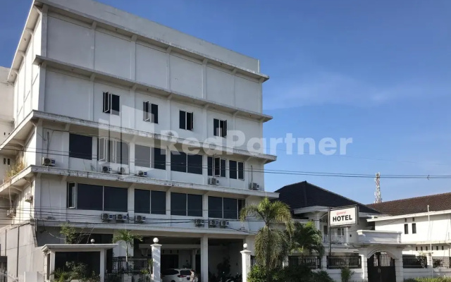 Hotel Gamary Mitra RedDoorz