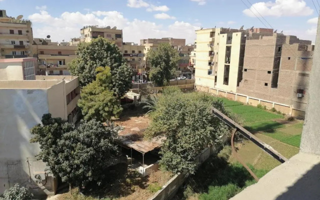 Fontana Luxor Hostel