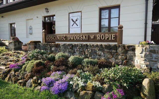 Gościniec Dworski w Ropie