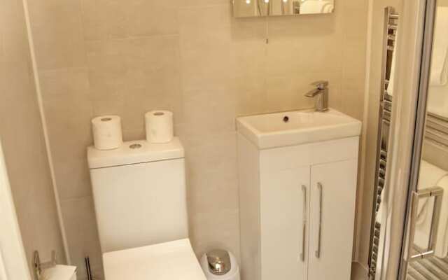 Burford Lodge Guest House
