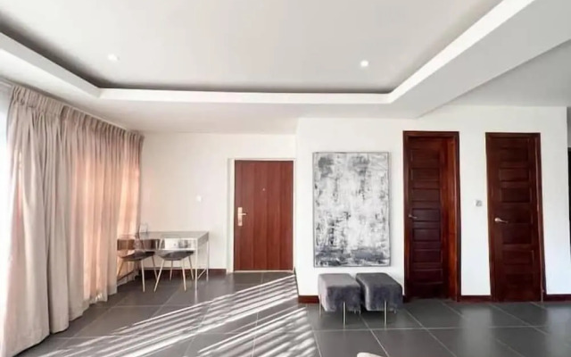 Apartment in East Airport
